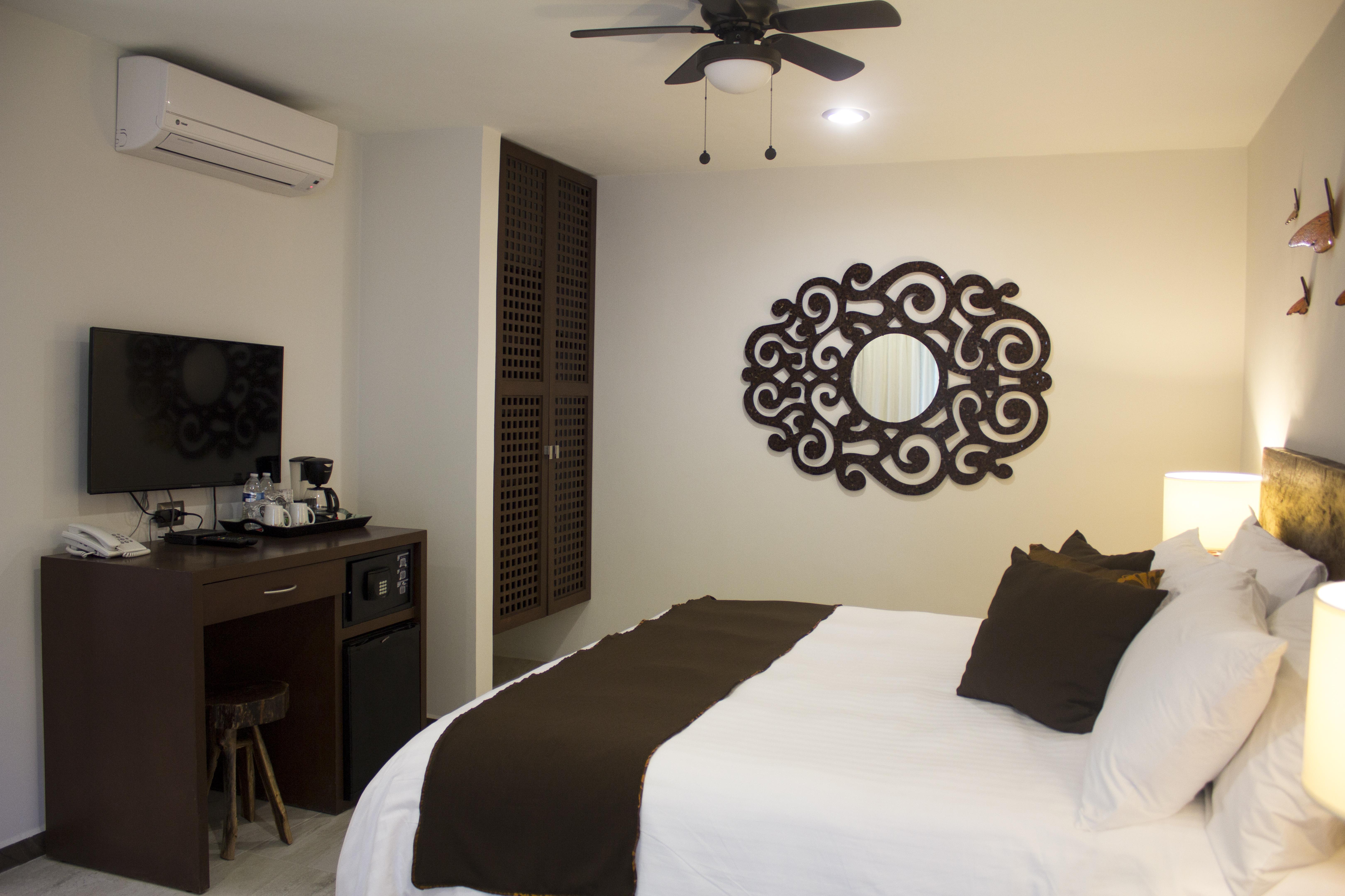 Casa Ticul Hotel Boutique - 5Th Ave (Adults Only) Playa del Carmen Bagian luar foto A room at the hotel
