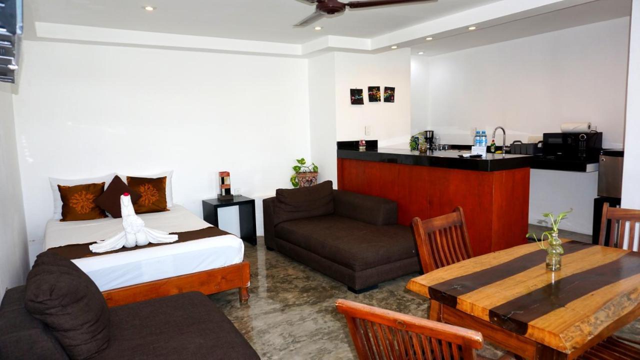 Casa Ticul Hotel Boutique - 5Th Ave (Adults Only) Playa del Carmen Bagian luar foto A studio apartment