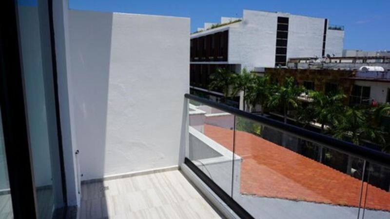 Casa Ticul Hotel Boutique - 5Th Ave (Adults Only) Playa del Carmen Bagian luar foto A glass balustrade